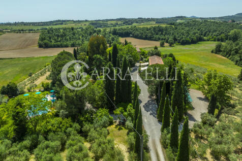 Casale con piscina e