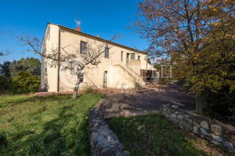 Casale da sogno tra 