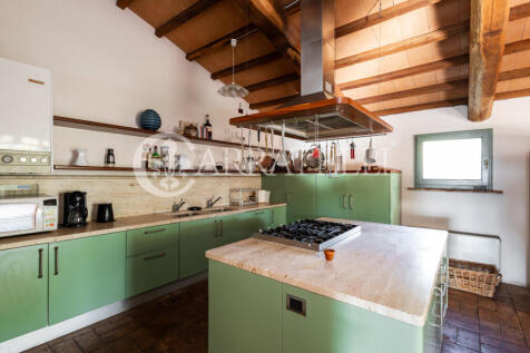 Casale da sogno tra 