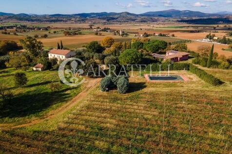 Casale da sogno tra 