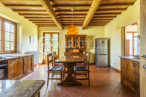 Casale in pietra a S
