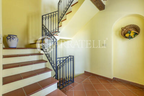 Casale in pietra a S