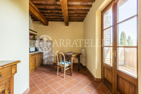 Casale in pietra a S