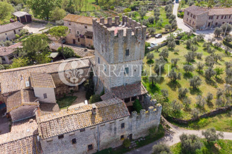 Terratetto con torre
