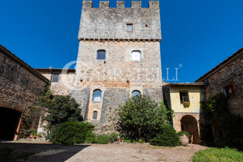 Terratetto con torre
