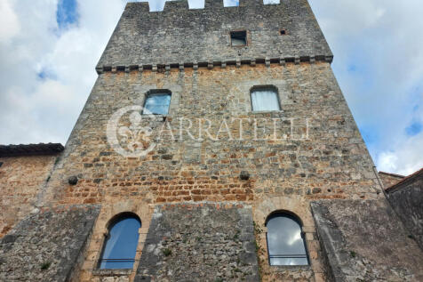 Terratetto con torre