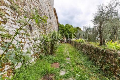 Torre medioevale nel