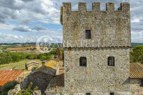 Torre medioevale nel
