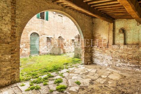 Porzione di casale a