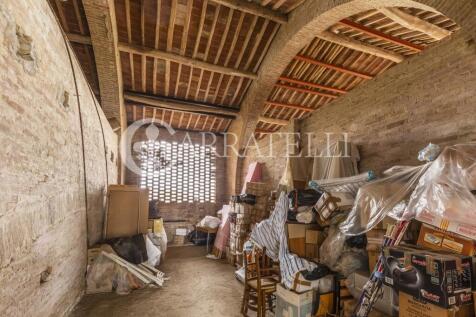 Porzione di casale a