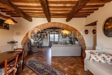 Casale con piscina a