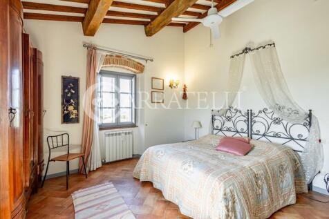Casale con piscina a
