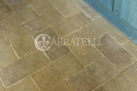 Casale con piscina a