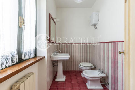 Casale con piscina a