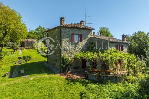 Casale con depandanc
