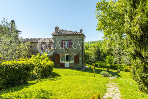 Casale con depandanc