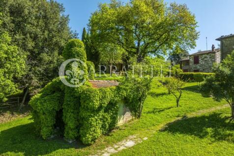 Casale con depandanc