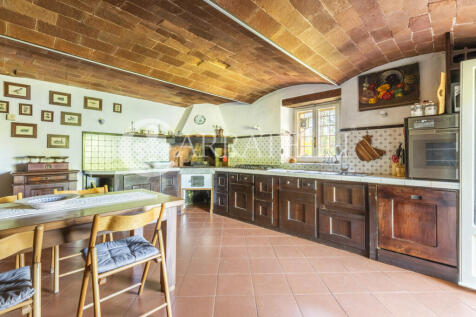 Casale con depandanc