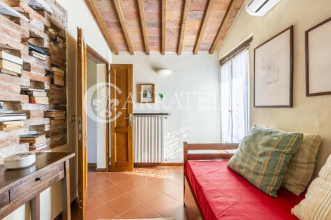 Casale con depandanc