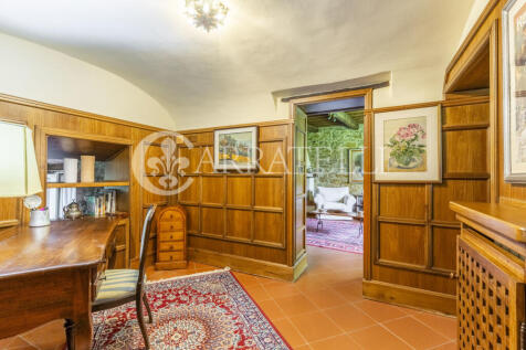 Casale con depandanc