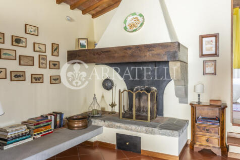 Casale con depandanc
