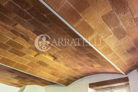 Casale con depandanc