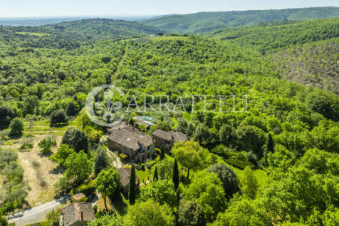 Casale con depandanc