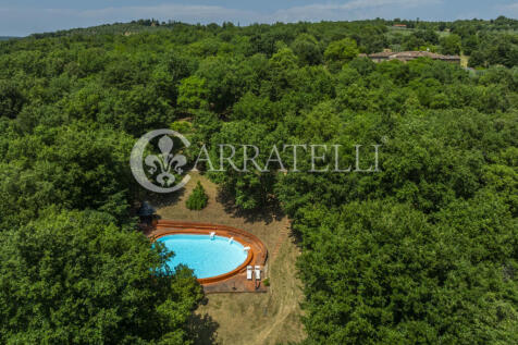 Casale con depandanc