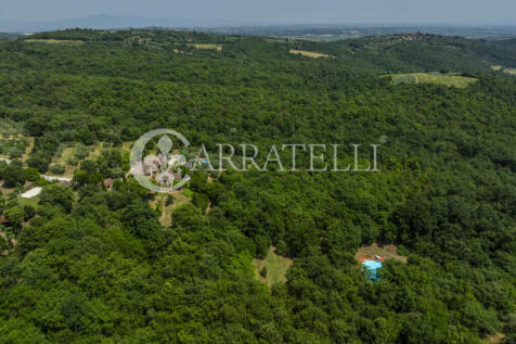 Casale con depandanc