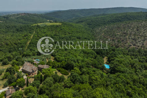 Casale con depandanc