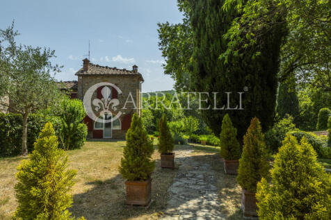 Casale con depandanc
