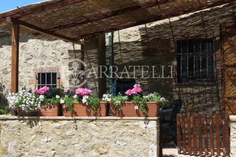 Val di Cecina casale