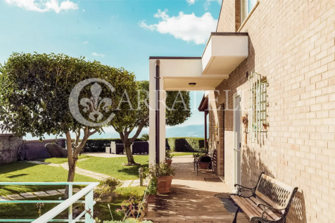 Villa con Vista sull