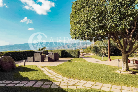 Villa con Vista sull
