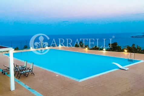 Villa con Vista sull