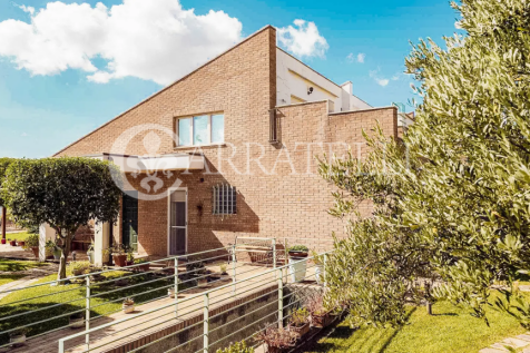 Villa con Vista sull