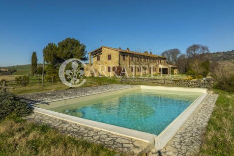 podere toscano in pi