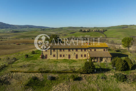 podere toscano in pi