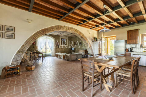podere toscano in pi