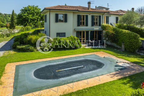 Villa moderna con pi