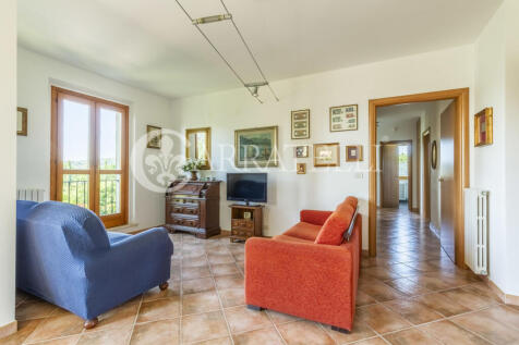 Villa moderna con pi