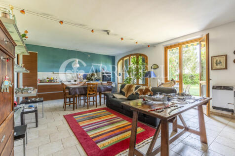 Villa moderna con pi