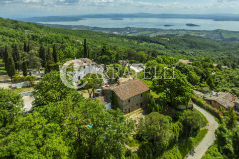 Casale sul Lago Tras