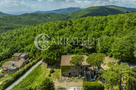 Casale sul Lago Tras