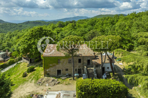 Casale sul Lago Tras