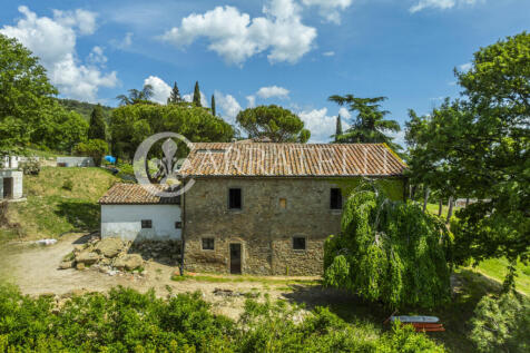 Casale sul Lago Tras