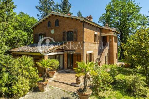 Casale con piscina e