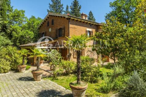 Casale con piscina e