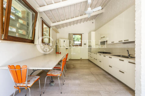 Casale con piscina e