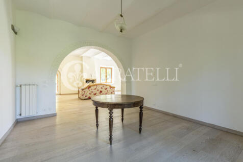 Casale con piscina e